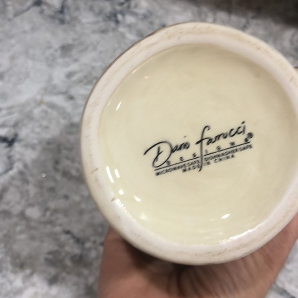 *4 for $25* Dario Farrucci Extra Large Mug - Picture 4 of 5